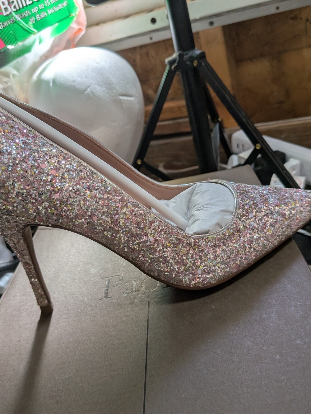 Linea Paola NIB Paytin Multi Glitter Heels Size 7
